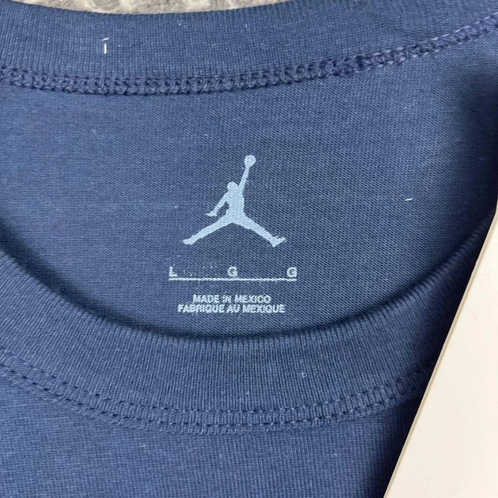 Air Jordan Michigan Wolverines Men Shirt Large Navy Long Sleeve Pocket New L